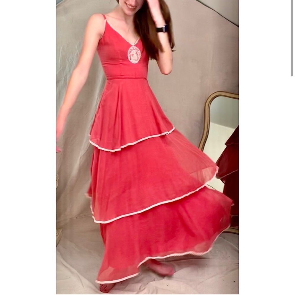 STUNNING vintage 1950’s red and white tired maxi dress with lace detailing